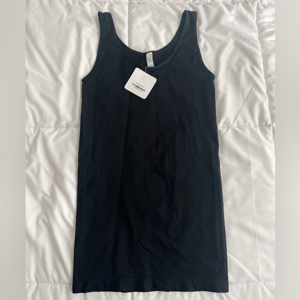 Yelete Black Tank Top